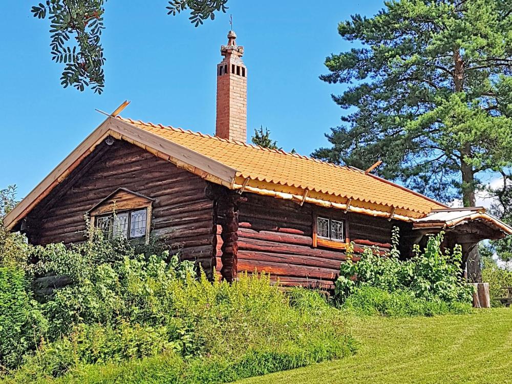 The Lärka House